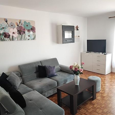 Apartment Eva Pula Zewnętrze zdjęcie