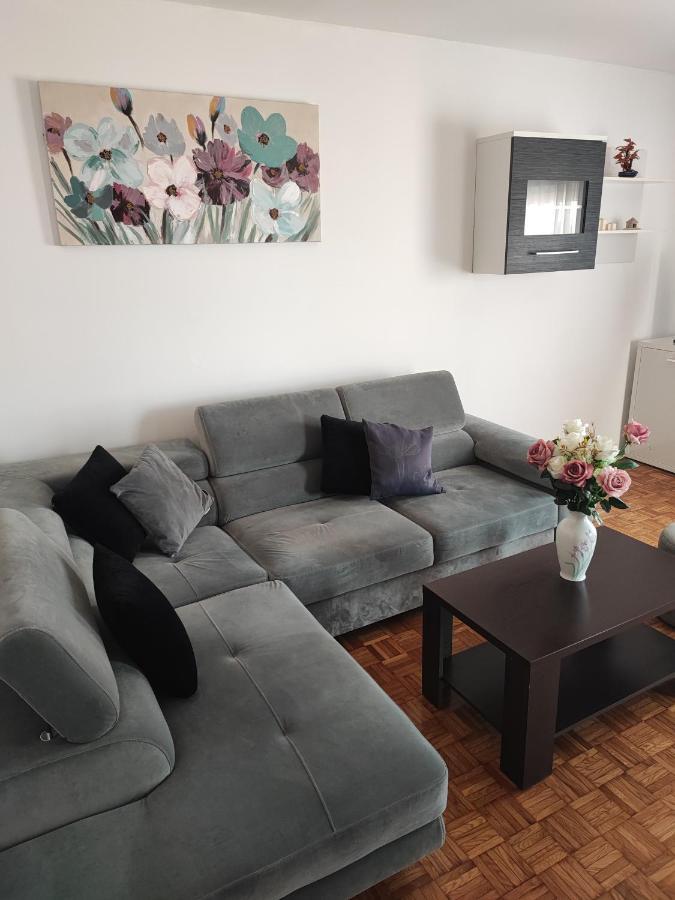 Apartment Eva Pula Zewnętrze zdjęcie